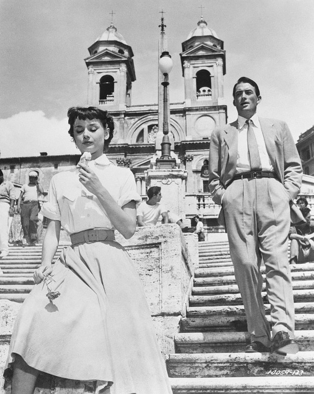Audrey Hepburn w filmie „Rzymskie wakacje”