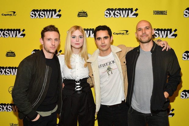 Elle Fanning i Max Minghella