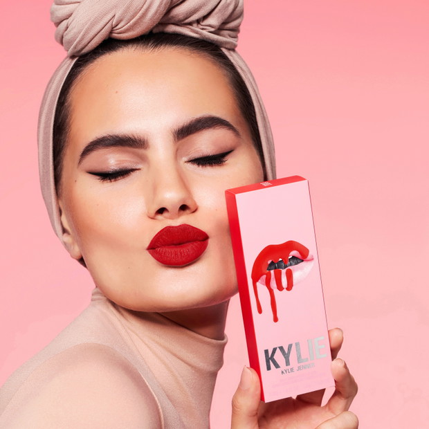 Kylie Cosmetics pojawi się oficjalnie w Polsce