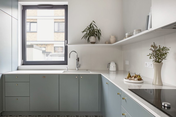 Łagodne pastele w domu prawniczki, projekt wnętrza: Małgorzata Kasperek, architekt wnętrz Decoroom, Projekt kuchni: Katarzyna Fotek, architekt wnętrz Decoroom Kitchen