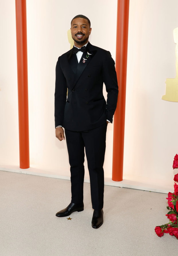 Oscary 2023: Michael B. Jordan w Louis Vuitton