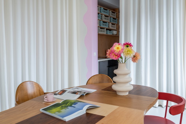 Artystyczny apartament w biurowcu HOP