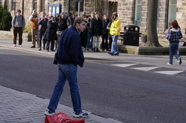 Ed McVey jako William w 6. sezonie „The Crown