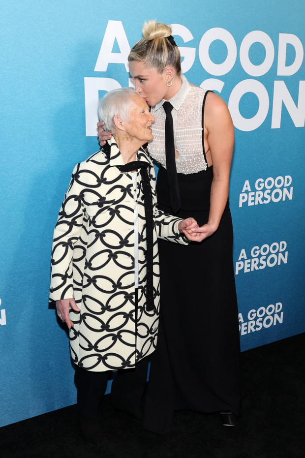 Florence Pugh z babcią, Pat Mackin
