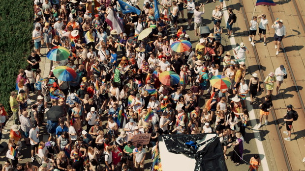 Kadr z filmu „Don’t Rain on Our Parade – PARADA”