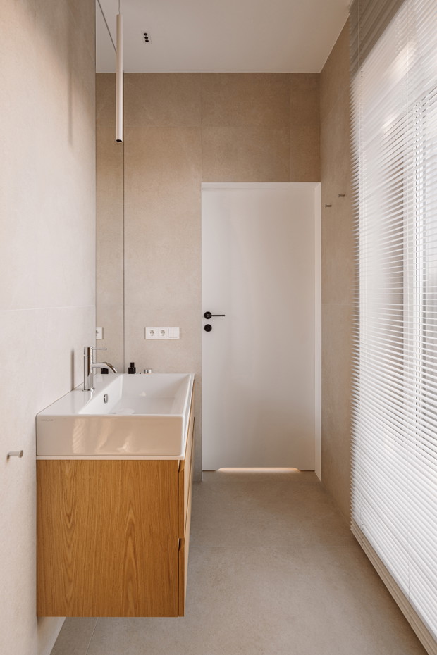 Jesienna paleta barw w domu pod Warszawą, projekt: pracownia 3XEL Architekci