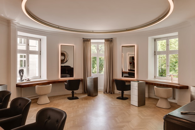 DW Creative Group to prestiżowy salon fryzjerski,
