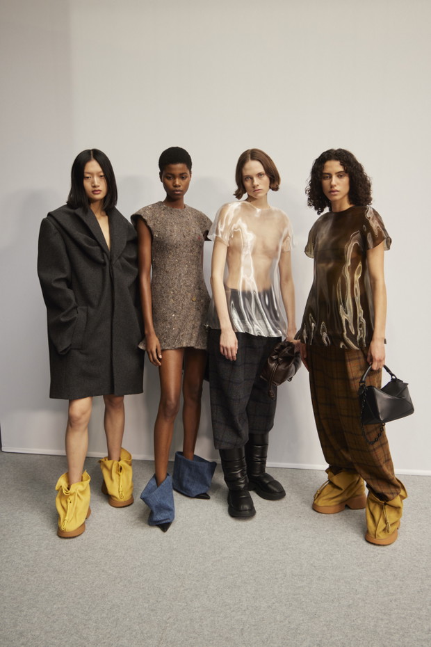 Backstage świata mody: Loewe FW22