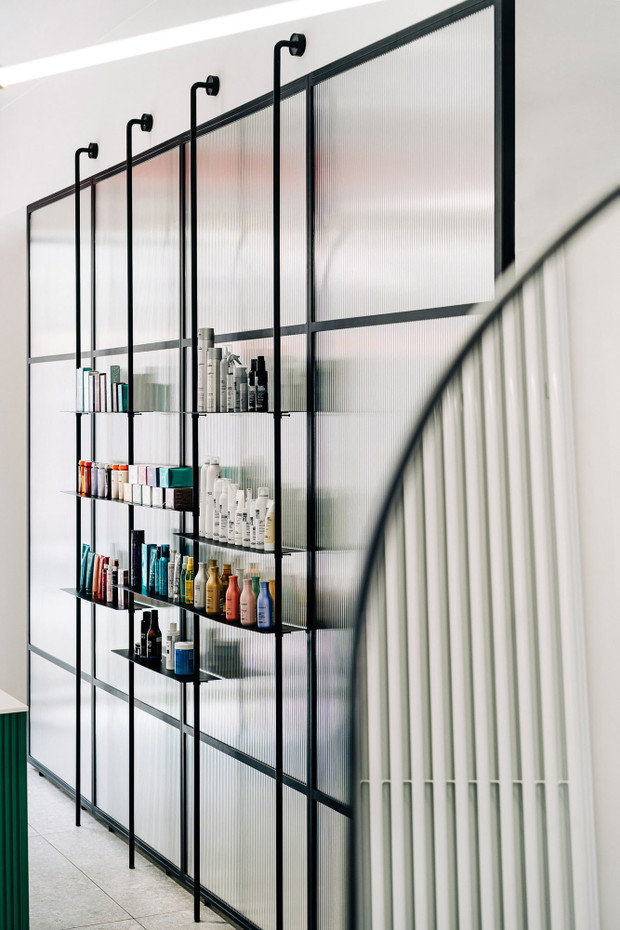 Salon fryzjerski NoHo, projekt: biuro architektoniczne WeCanArchitects