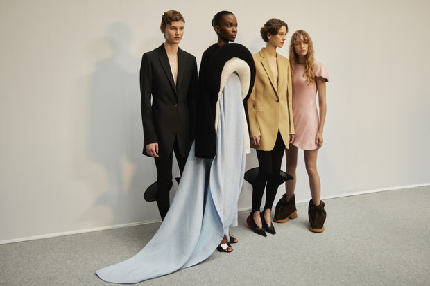 Backstage świata mody: Loewe FW22