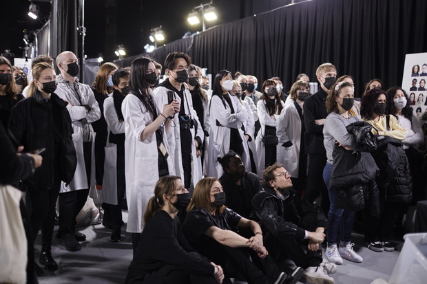 Givenchy jesień-zima 2022/2023 backstage