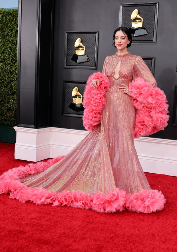 Grammy 2022: kreacje gwiazd