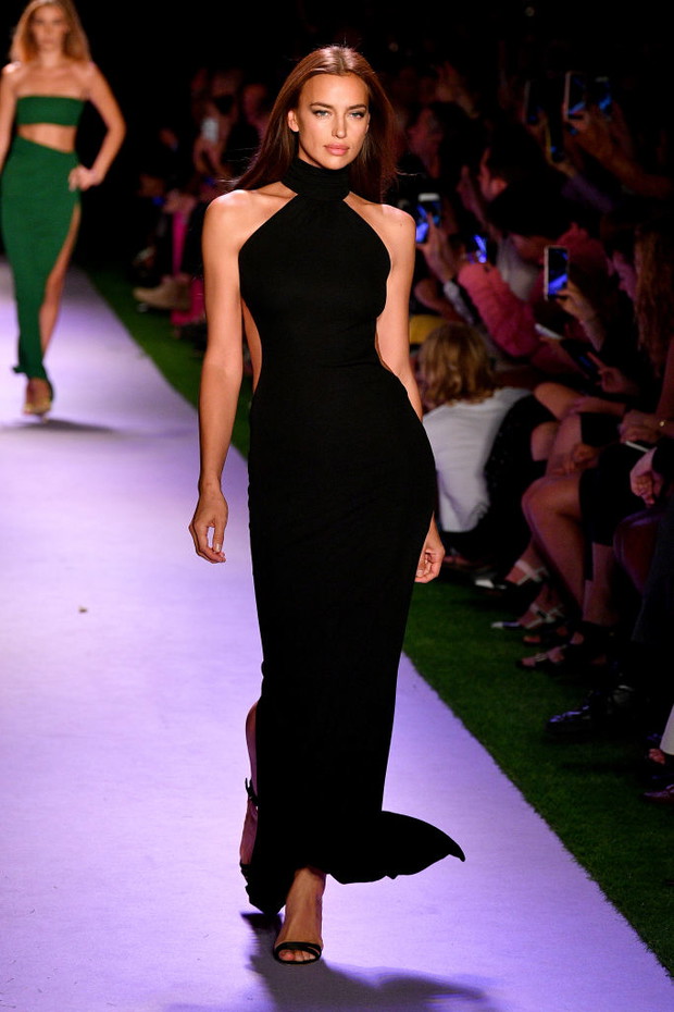Irina Shayk w sukienkach maxi. Inspirujące stylizacje modelki i gwiazdy