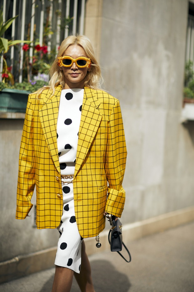 Żakiety i marynarki na ulicach stolic mody street style