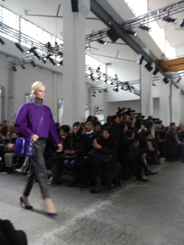 Fashion Week Milano: SPORTMAX, fot. by Nikon COOLPIX S800c