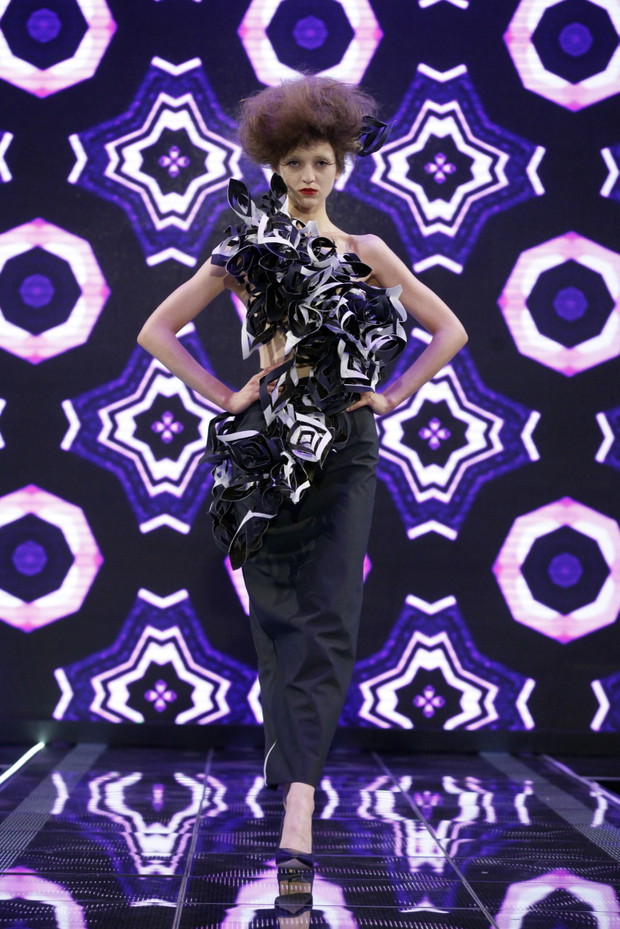 Project Runway 2, odc. 7