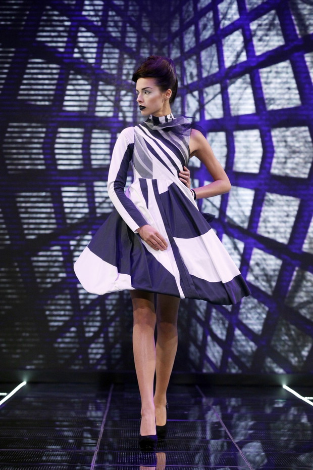 Project Runway 2, odc. 7
