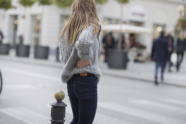 Projekt Levi's Street Fashion, Ola Pudło & Levi’s 711. Producent w agencji reklamowej albo/albo. Współtworzy kampanie wizerunkowe m.in. dla Reeboka i Dilmah. Dla relaxu biega i jeździ konno.