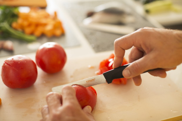 Wiosenne sałatki z akcesoriami Fiskars