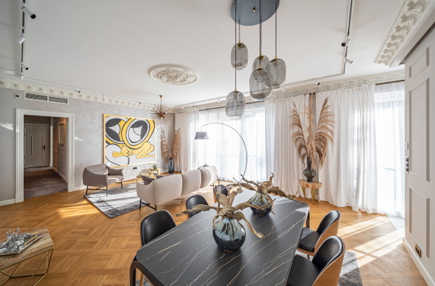 Apartament przy Foksal 13/15
