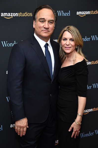 James Belushi i Jennifer Sloan