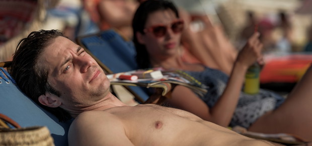 Lucas Bravo gra w „Libre” w reżyserii Mélanie Laurent