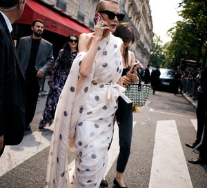 Street fashion Paris Haute Couture week jesień-zima 2024/2025