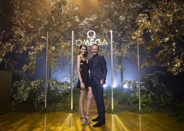 Kaia Gerber zaprezentowała w Berlinie nowy model zegarka OMEGA Trésor
