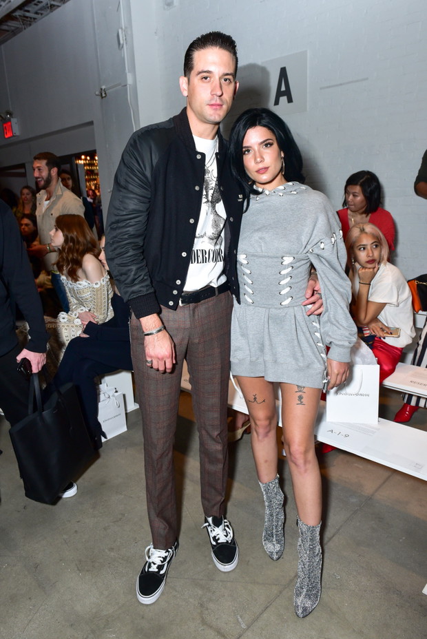 G-Eazy i Halsey na pokazie Jonathan Simkhai, 9.09.2017.