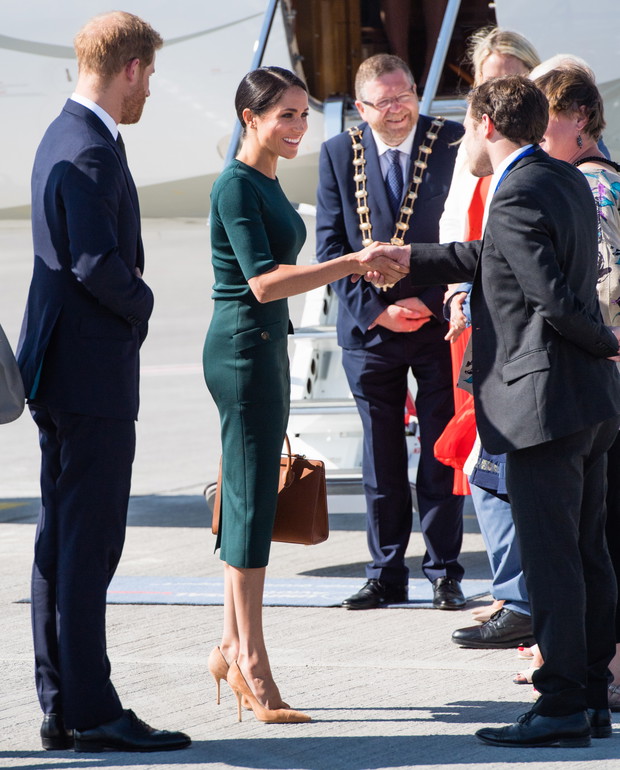 Książę Harry i księżna Meghan na lotnisku w Dublinie, 10.07.2018.