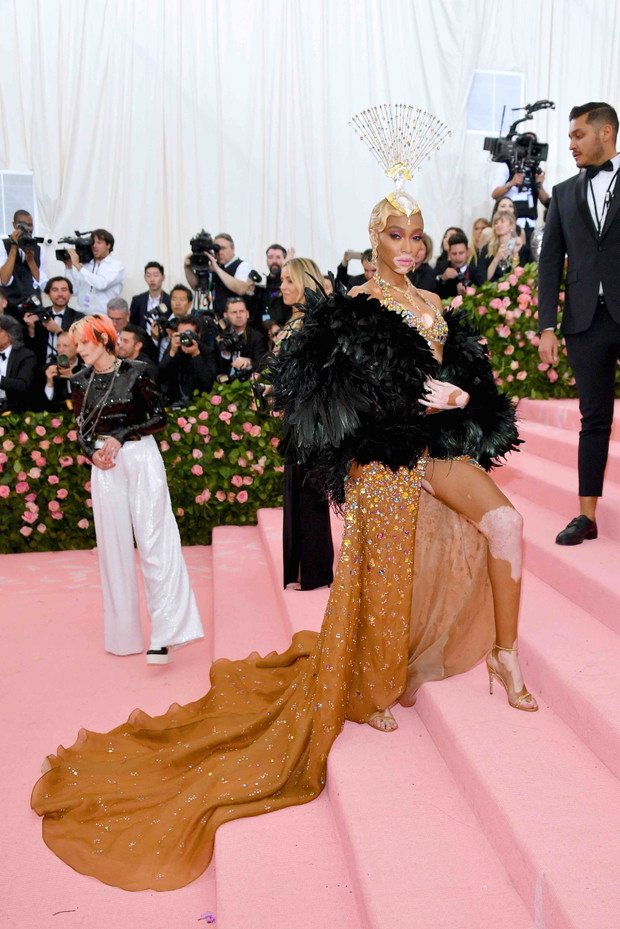 Met Gala 2019: Winnie Harlow Kris Jenner w stylizacji Tommy Hilfiger