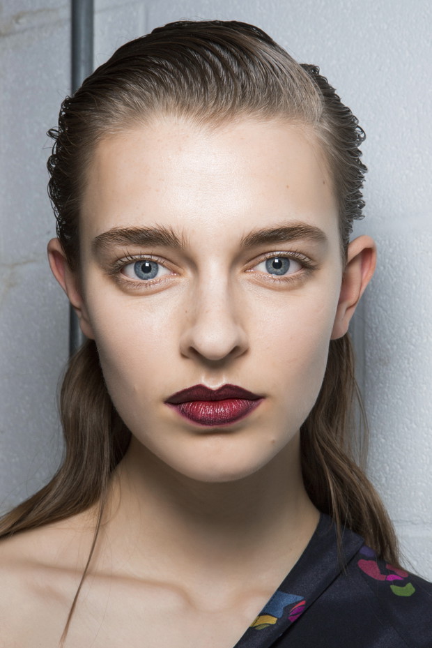 Modne fryzury jesień-zima 2019/2020, Chalayan