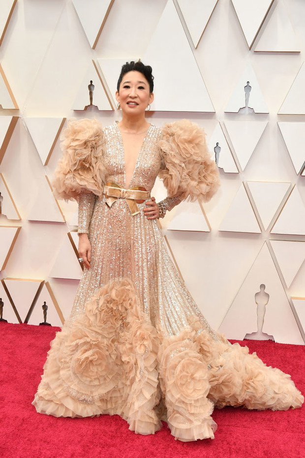 Oscary 2020: Sandra Oh w sukni Elie Saab