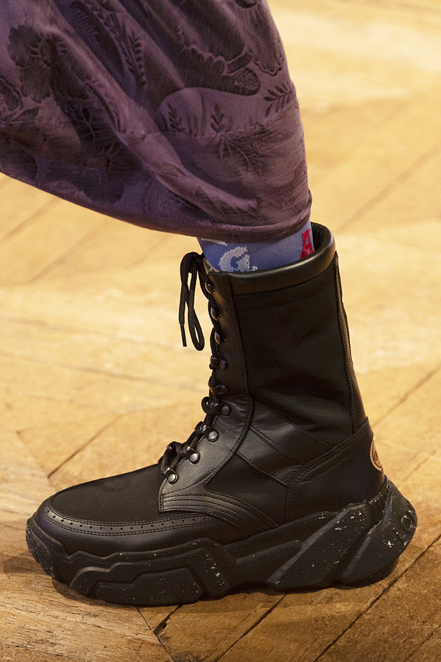 Buty na jesień damskie (2020): trendy z wybiegów