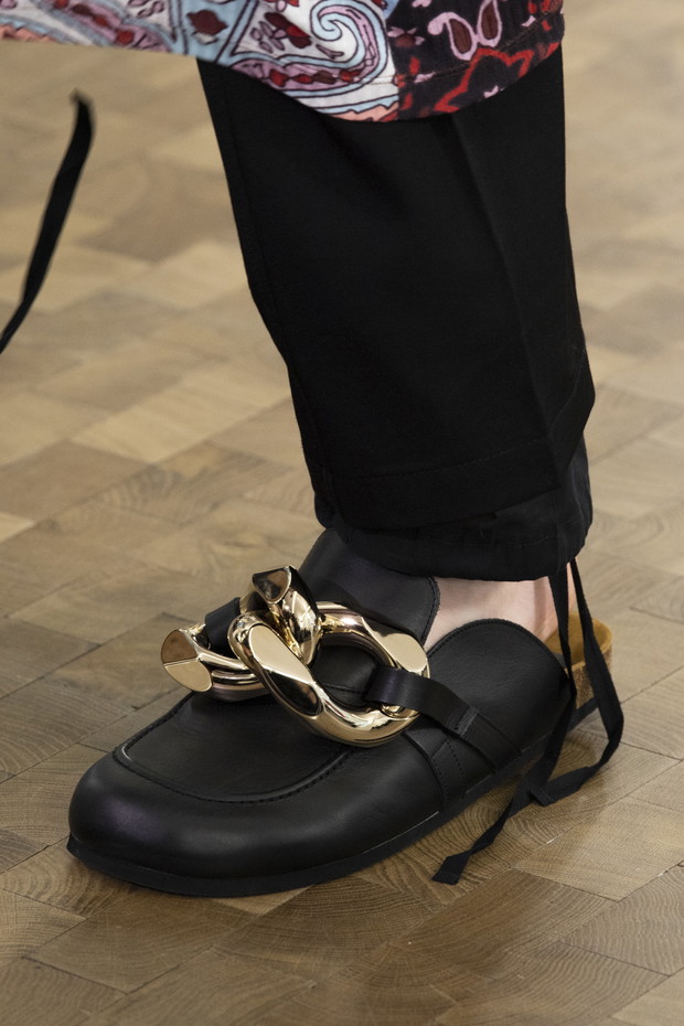 Buty na jesień damskie (2020): trendy z wybiegów