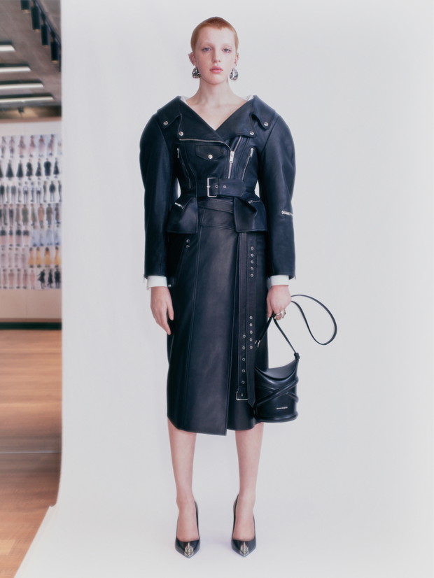 Torebka Alexander McQueen: Curve Bag