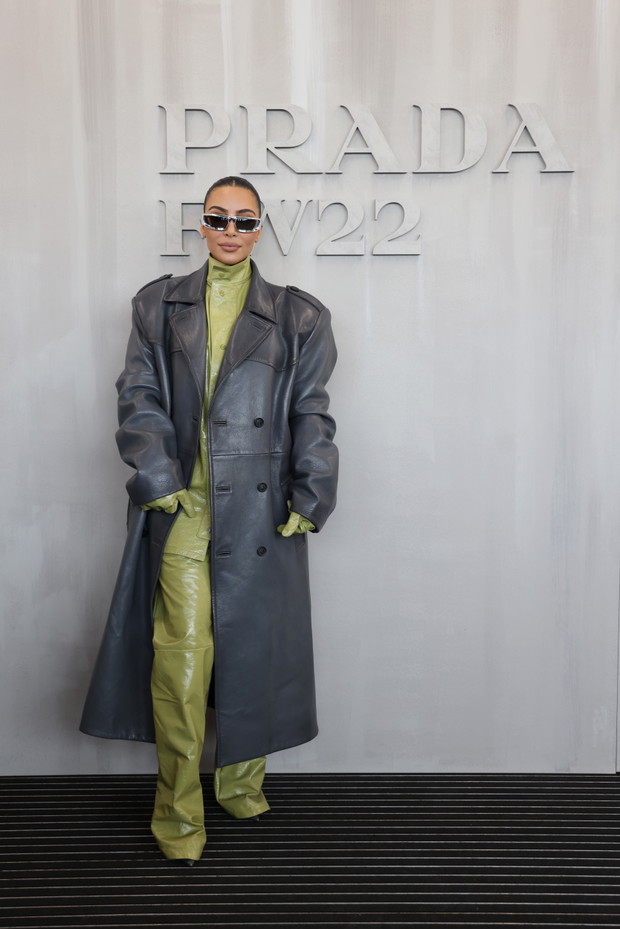 Kim Kardashian, celebrytka, na pokazie domu mody Prada,Tydzień Mody w Mediolanie