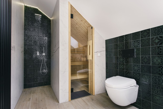Dom z kobaltową kuchnią na Podkarpaciu, projekt: PAWEŁ ŚNIEŻEK INTERIORS & ARCHITECTURE DESIGN