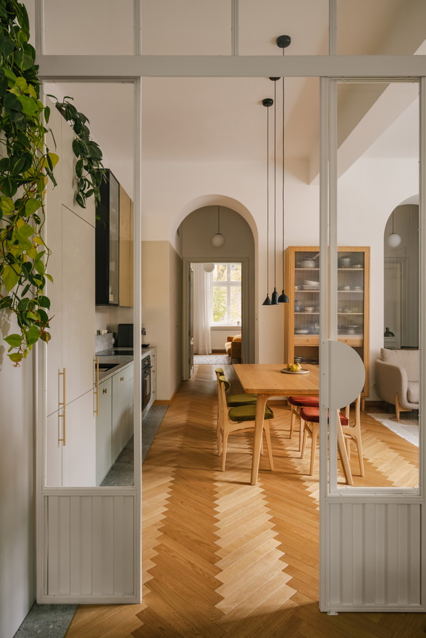 Mieszkanie w krakowskiej kamienicy, projekt: pracownia One Desk