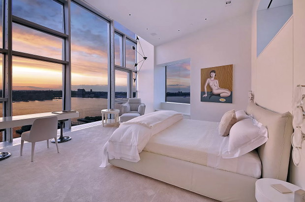 penthouse w 100 Eleventh Avenue