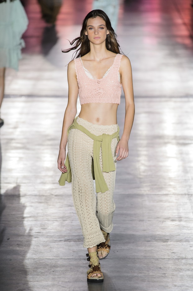 Pokaz Alberta Ferretti SS19