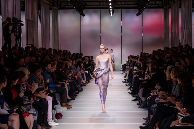 Pokaz Armani Privé haute couture wiosna-lato 2018