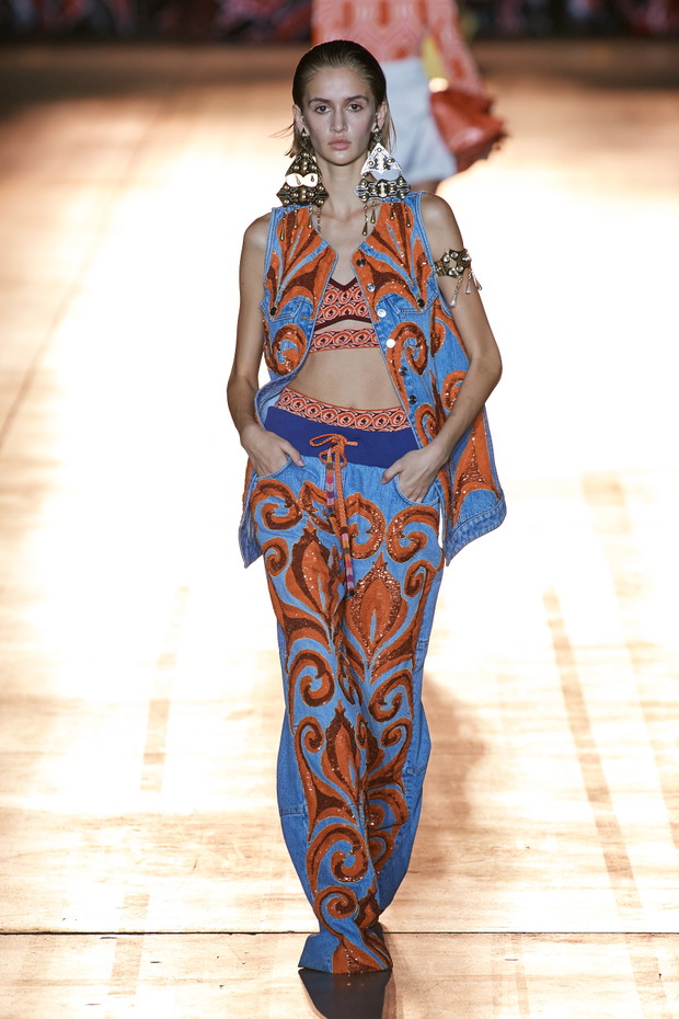 Etro wiosna-lato 2022