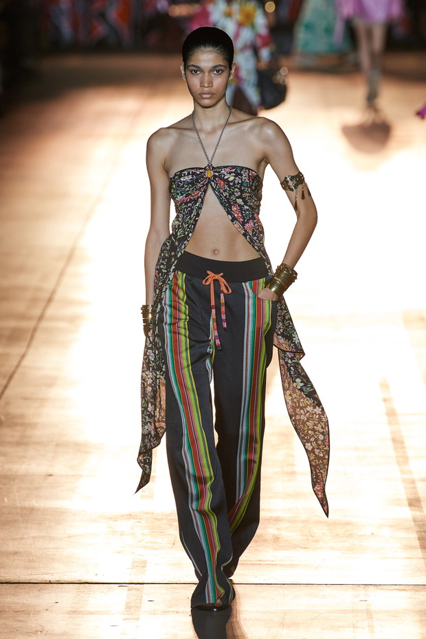Etro wiosna-lato 2022
