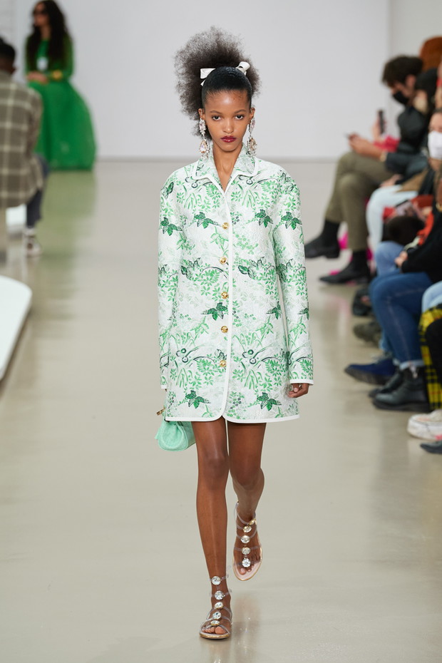 Giambattista Valli wiosna-lato 2022