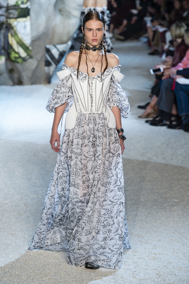 Pokaz Alexander McQueen SS19