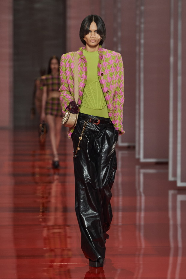 Versace jesień-zima 2022/2023