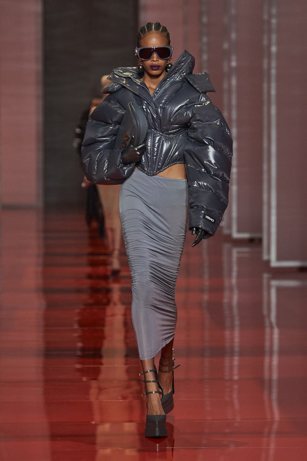 Versace jesień-zima 2022/2023