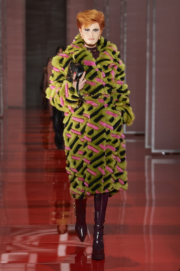 Versace jesień-zima 2022/2023