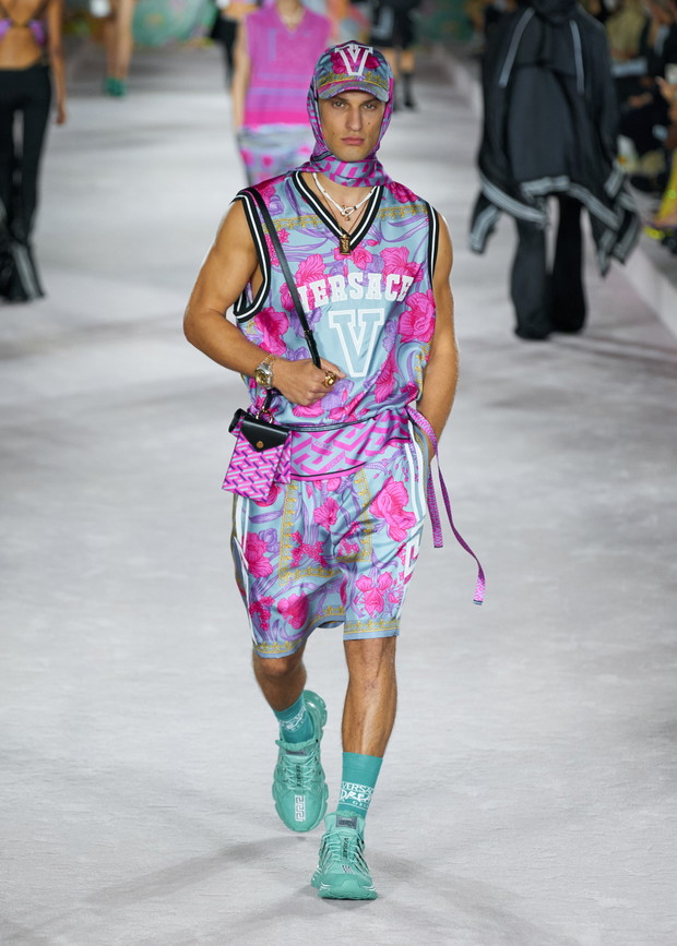 Versace wiosna-lato 2022
